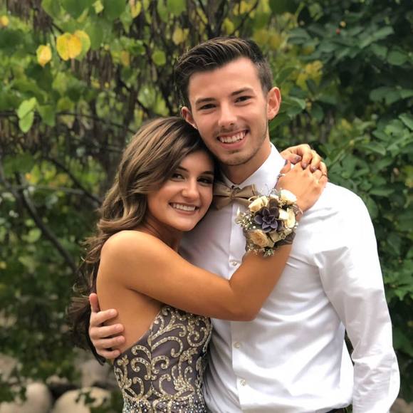 Meet your Posher, Kayla - Picture 1 of 1